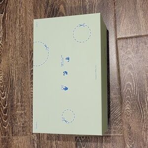 Off White Shoe Box